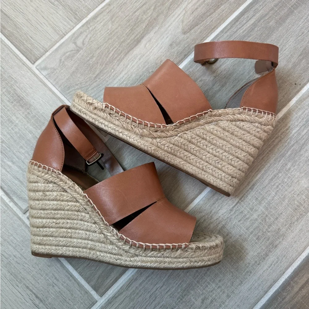 Treasure & Bond Sannibel Platform Wedge - Picture 4 of 12